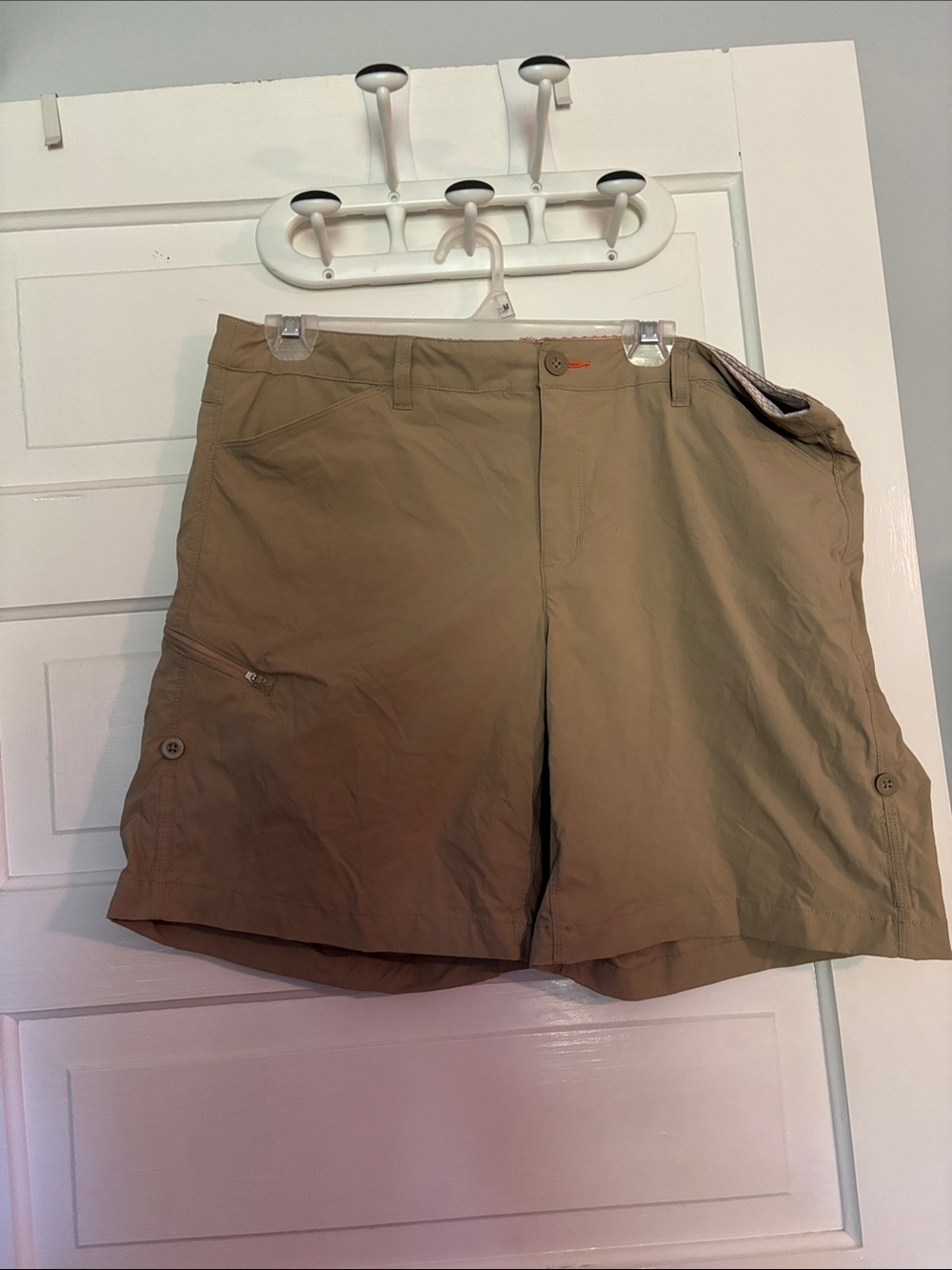 Men's Tan Outdoor Cargo Shorts